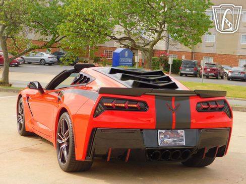 Used 2018 Chevrolet Corvette Stingray Coupe w/ 1LT image 23