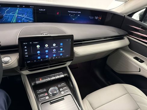 New 2026 Lincoln Nautilus Premier image 25