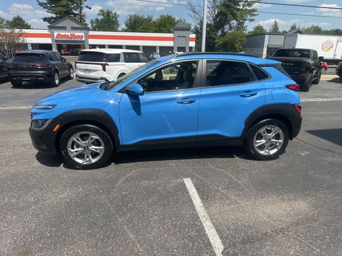 Used 2022 Hyundai Kona SEL w/ Cargo Package FWD image 8