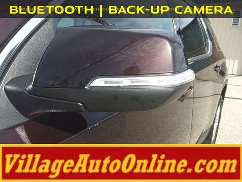 Used 2021 Chevrolet Traverse LT image 10