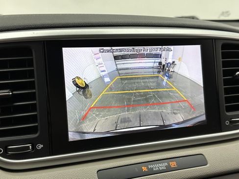 Used 2020 Kia Sportage LX image 16