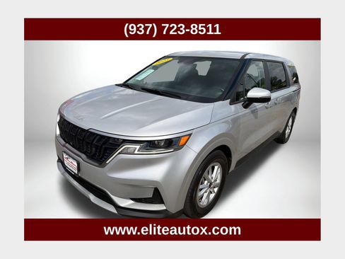 Used 2023 Kia Carnival LX FWD image 1