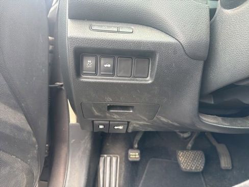 Used 2013 Nissan Altima 2.5 S FWD image 21