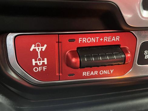 Used 2020 Jeep Wrangler Rubicon w/ LED Lighting Group AWD/4WD image 12