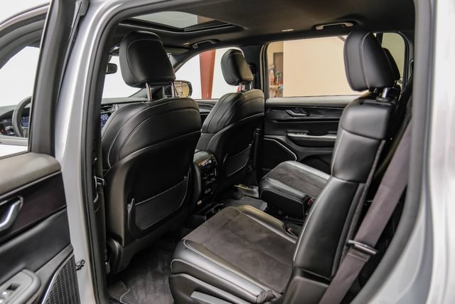 Used 2021 Jeep Grand Cherokee L Laredo RWD image 40