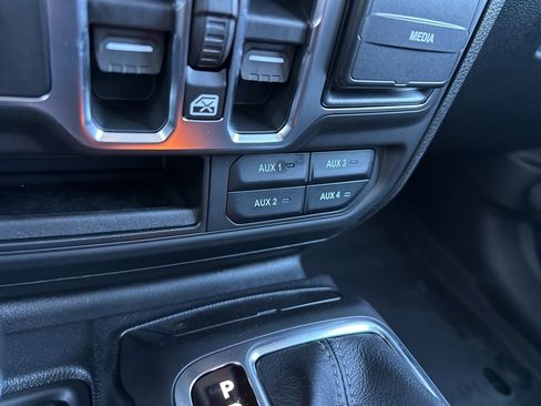 New 2026 Jeep Gladiator Sport image 5