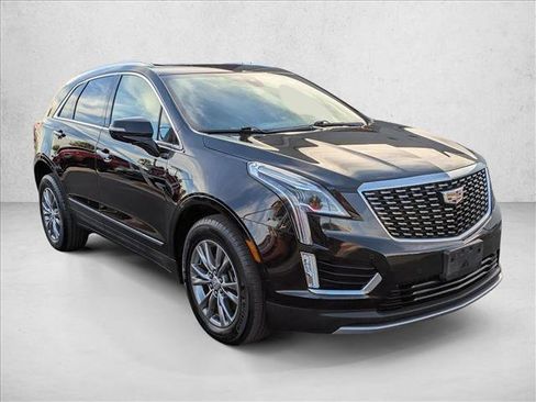 Used 2023 Cadillac XT5 Premium Luxury image 3