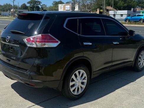 Used 2015 Nissan Rogue S FWD image 4