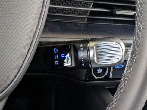 Certified 2025 Hyundai Ioniq 6 SE RWD image 34
