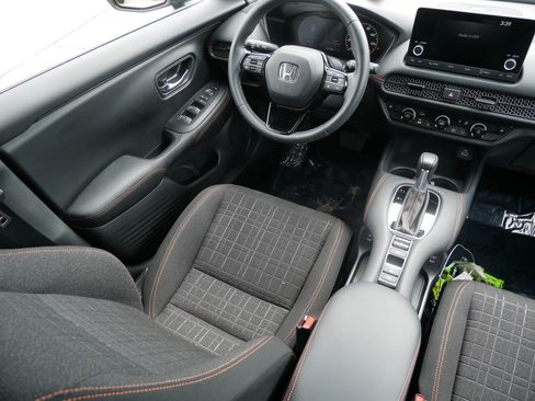 Certified 2024 Honda HR-V Sport image 9