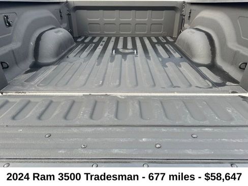 Used 2024 RAM 3500 Tradesman w/ Chrome Appearance Group image 9