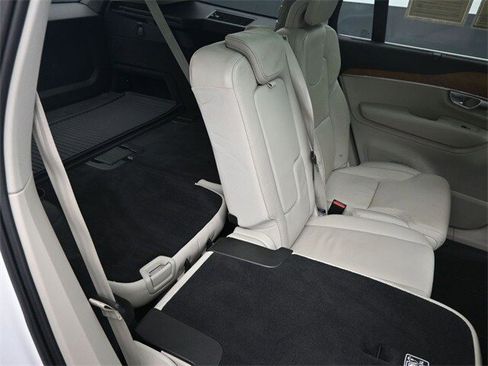 Used 2018 Volvo XC90 T6 Inscription w/ Convenience Package image 28