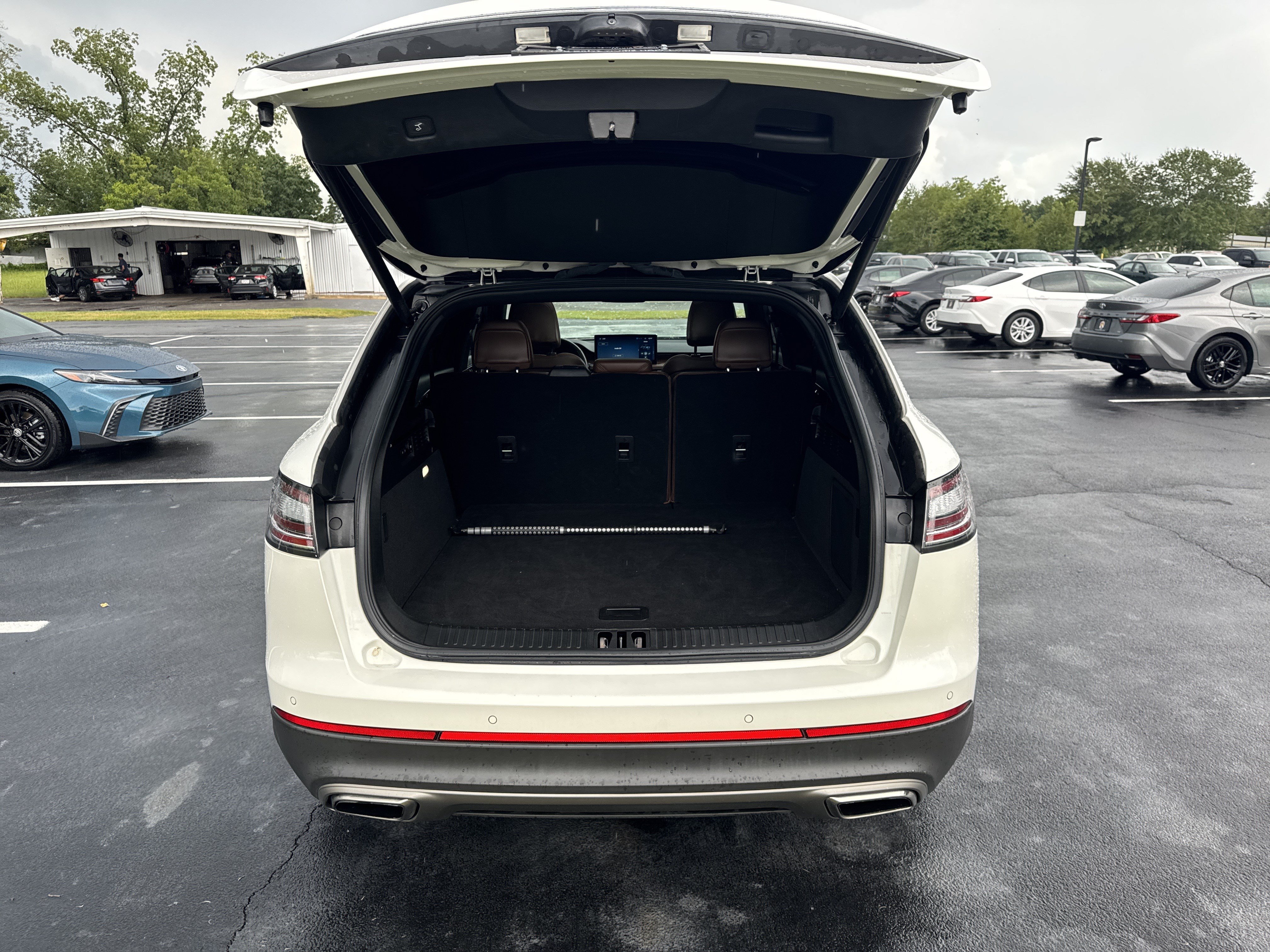 Used 2023 Lincoln Nautilus Reserve FWD image 30