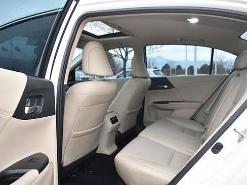 Used 2015 Honda Accord EX-L image 14