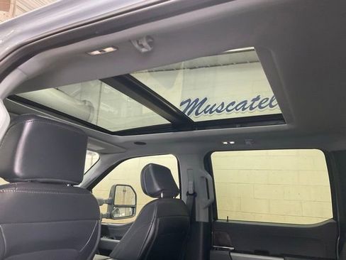 Used 2025 Ford F350 Lariat w/ Lariat Ultimate Package AWD/4WD image 15