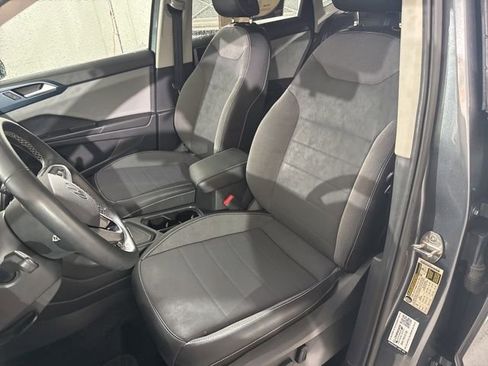 Used 2022 Volkswagen Taos SE image 20