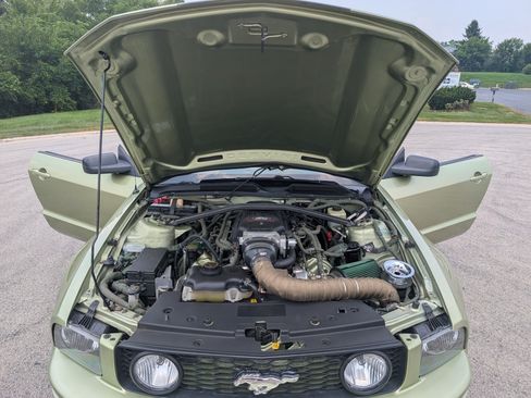 Used 2005 Ford Mustang GT Premium RWD image 91