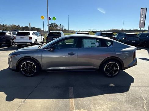 New 2026 Kia K4 GT-Line image 5