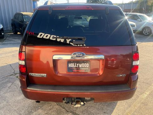 Used 2010 Ford Explorer XLT image 5