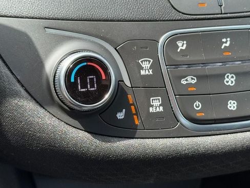 Used 2024 Chevrolet Malibu LT FWD image 19