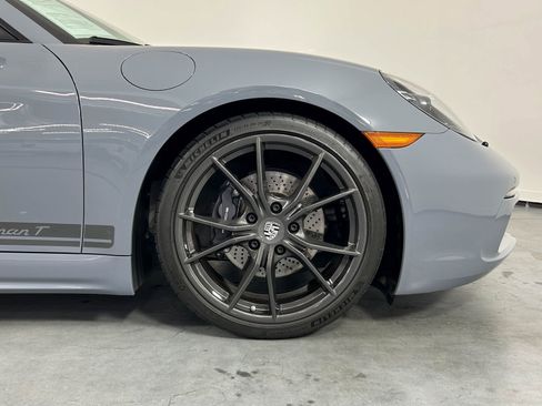 Used 2023 Porsche 718 Cayman image 11