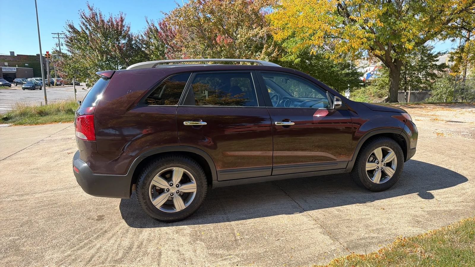 Used 2012 Kia Sorento EX w/ EX V6 Premium Pkg FWD image 2