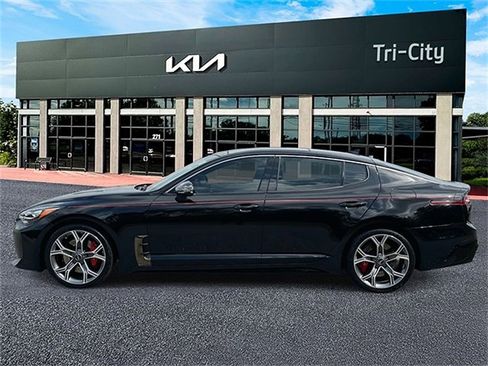 Used 2020 Kia Stinger GT2 image 4