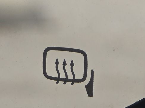 Used 2022 Subaru Ascent Limited w/ Technology Package image 10