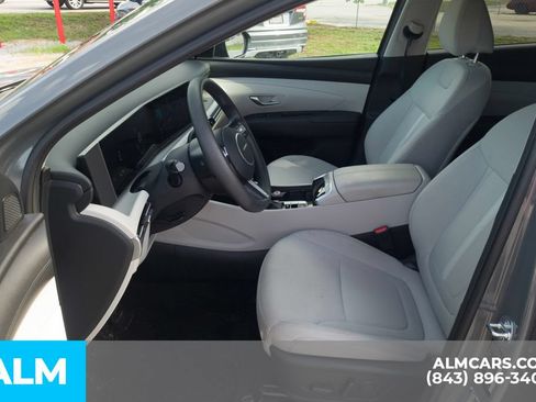 Used 2026 Hyundai Tucson SEL FWD image 6