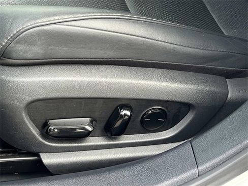 Used 2021 Lexus ES 300h w/ Premium Package image 22