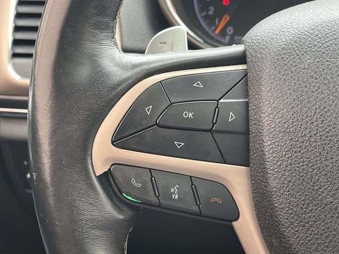 Used 2017 Jeep Grand Cherokee Limited w/ Luxury Group II AWD/4WD image 28