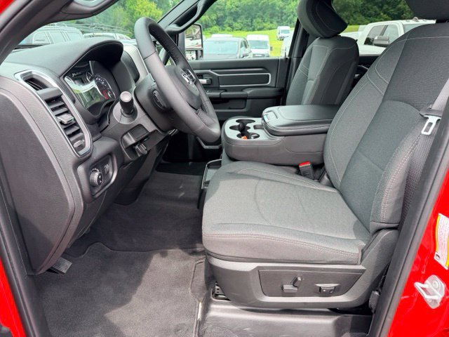 Used 2026 RAM 2500 Big Horn AWD/4WD image 5