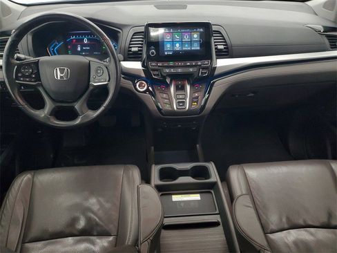 Used 2018 Honda Odyssey Elite image 14