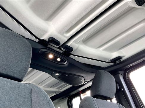 Certified 2024 Jeep Wrangler Willys image 12