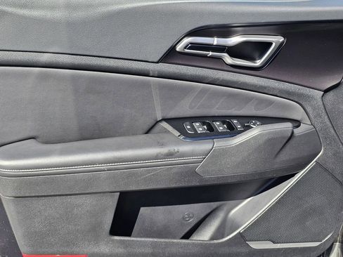 Certified 2024 Kia Sportage EX image 16