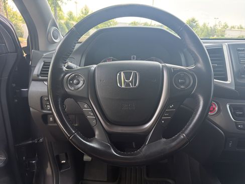 Used 2019 Honda Ridgeline RTL image 17