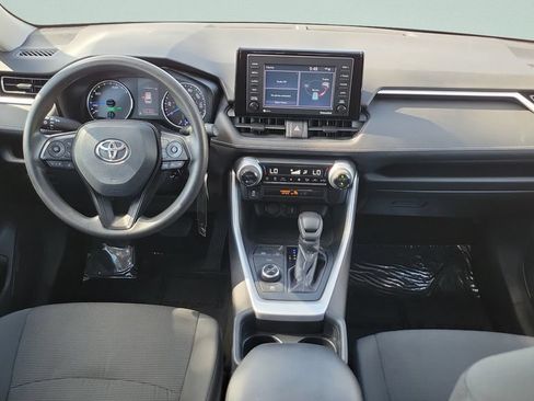 Certified 2020 Toyota RAV4 LE AWD/4WD image 11