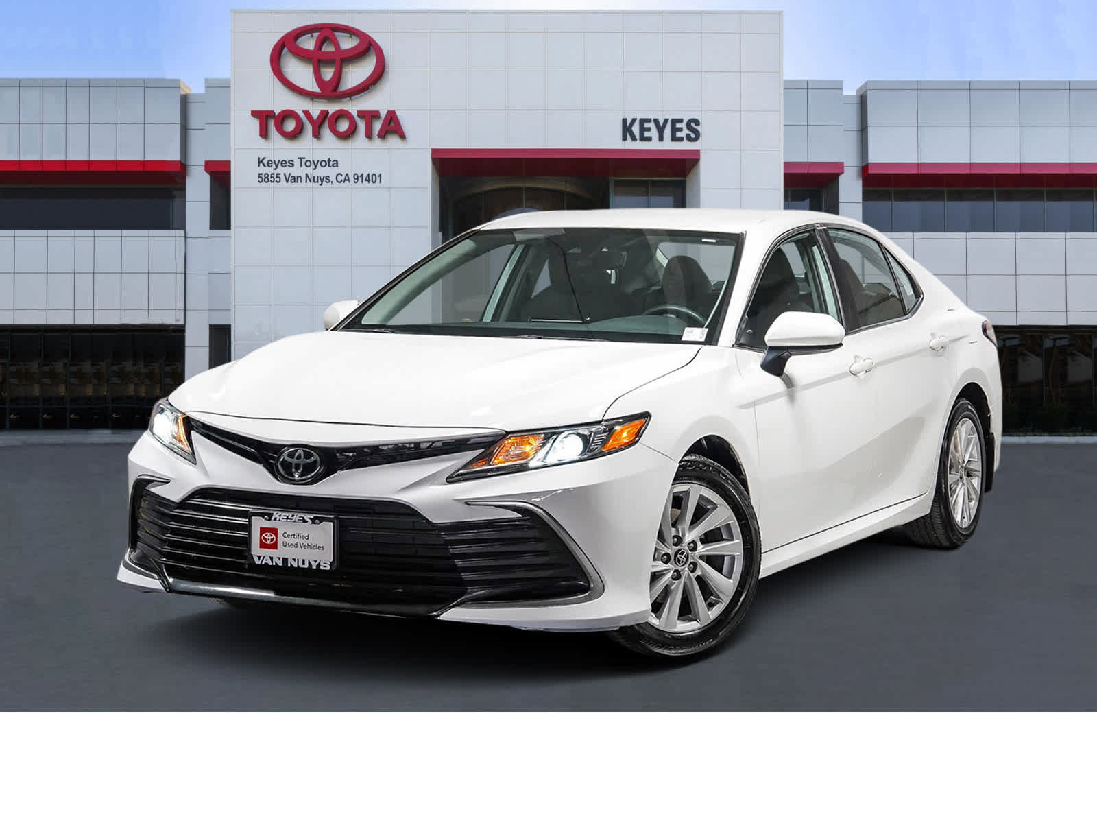 Certified 2024 Toyota Camry LE FWD image 1