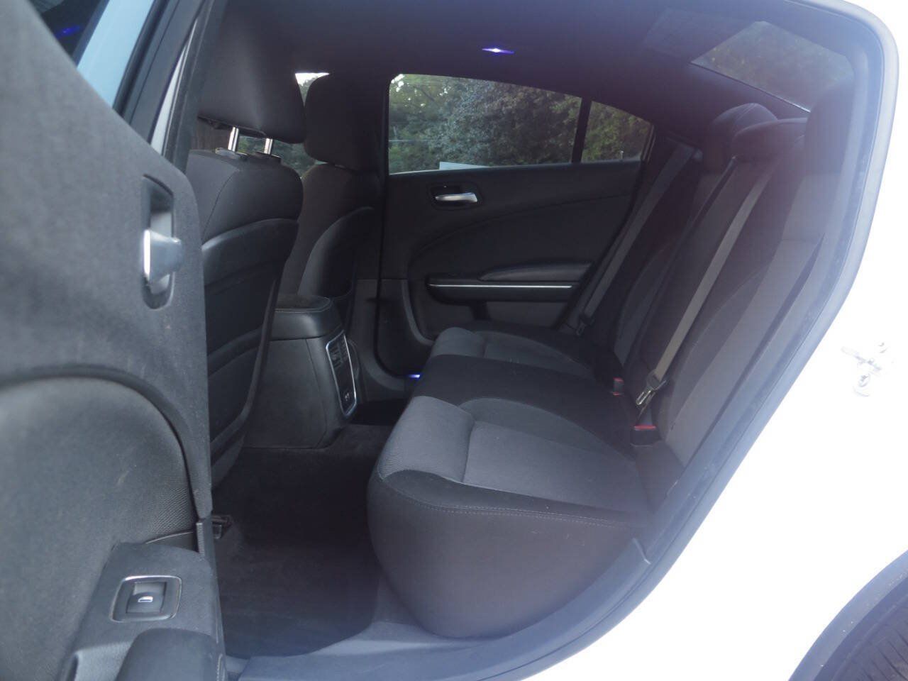 Used 2015 Dodge Charger SE w/ Popular Equipment Group RWD image 12