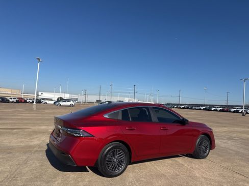 Certified 2026 Nissan Sentra SV image 23