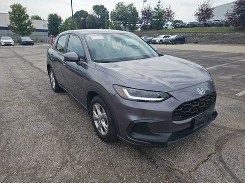Used 2023 Honda HR-V LX image 3
