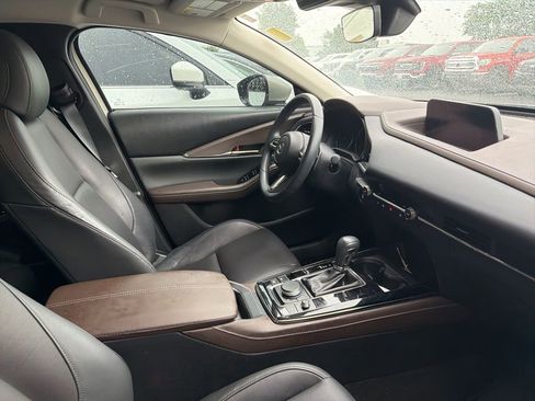 Used 2022 MAZDA CX-30 AWD 2.5 S w/ Premium Package image 4
