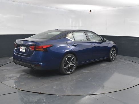 Used 2023 Nissan Altima 2.5 SR image 9