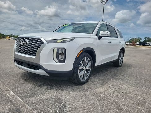 Used 2020 Hyundai Palisade SEL w/ Convenience Package FWD image 2