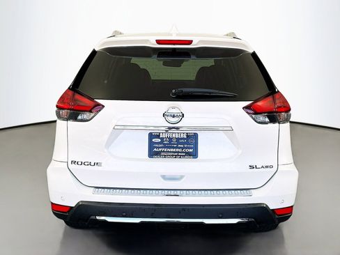 Used 2020 Nissan Rogue SL w/ Premium Package AWD/4WD image 6
