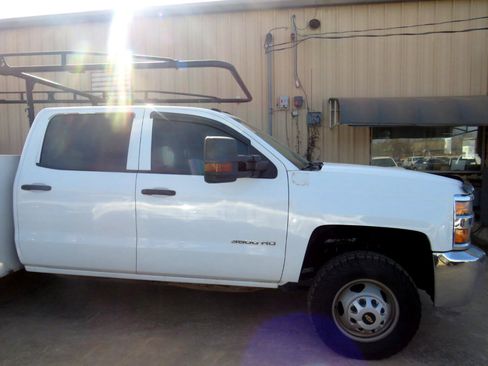 Used 2019 Chevrolet Silverado 3500 W/T w/ WT Convenience Package image 37