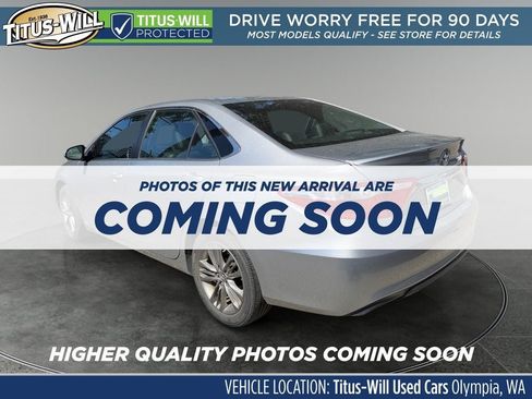 Used 2017 Toyota Camry SE FWD image 3