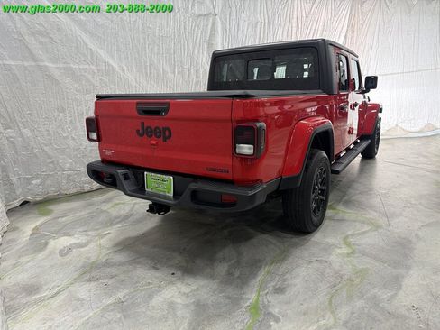 Used 2021 Jeep Gladiator Sport AWD/4WD image 8
