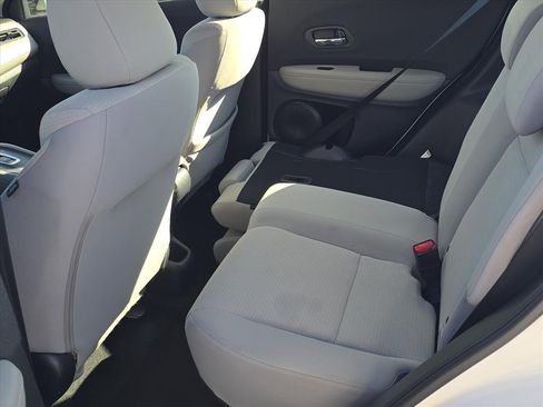 Used 2021 Honda HR-V LX image 10
