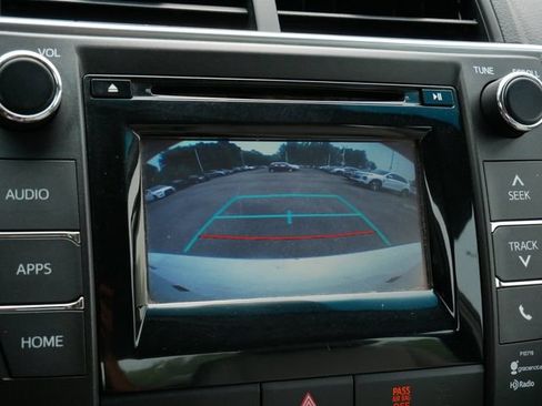 Used 2015 Toyota Camry XLE FWD image 29